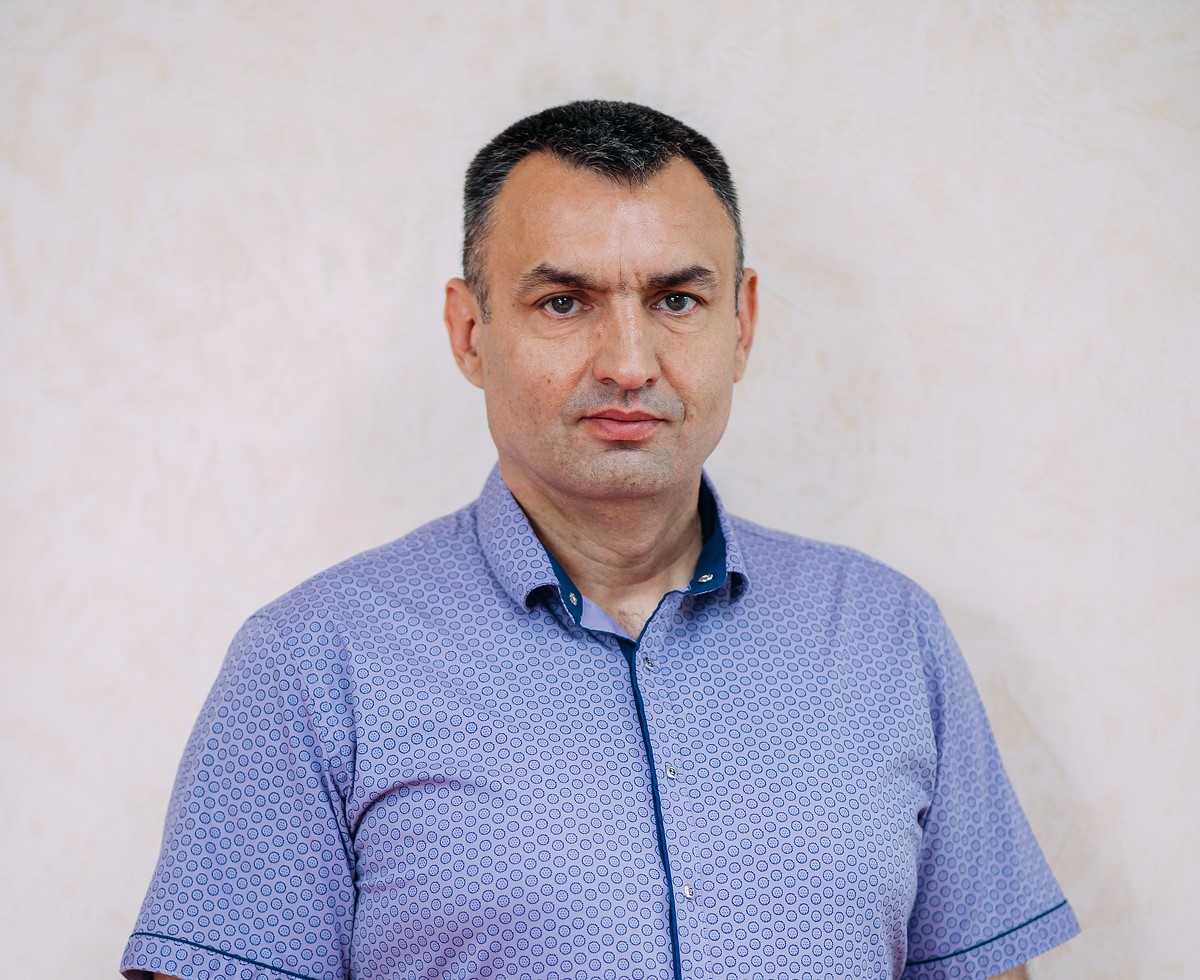 Угланов Александр Иванович.